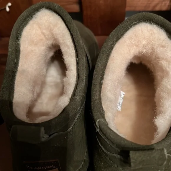 NWT Bear Paw ankle booties Olive sz 8M 😍😍 - Picture 4 of 5